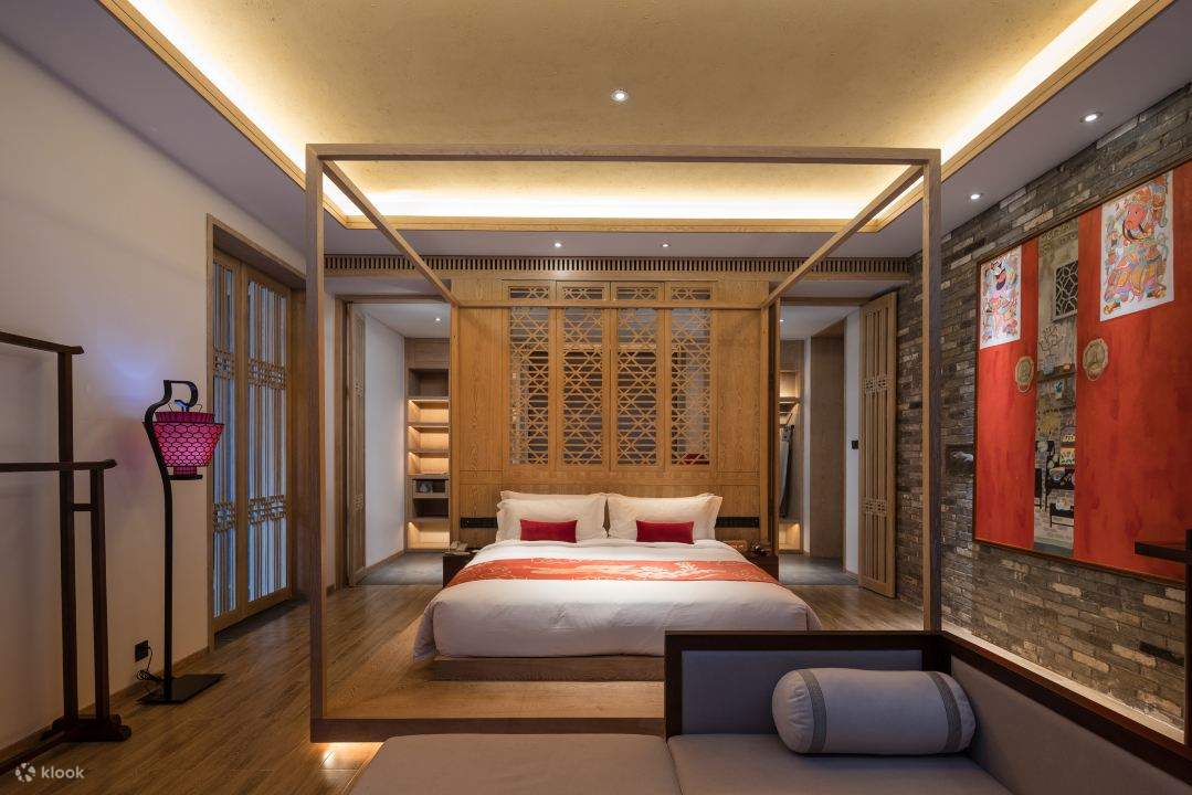 [Inside Gankeng Ancient Town/Directly reach Futian Port Line 10] Shenzhen OCT Gankeng Ancient Town - Phoenix Hakka Hotel Accommodation Package
